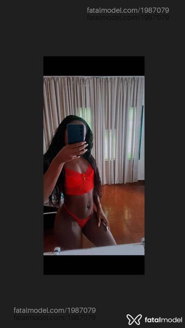 Acompanhante mulher com cabelo castanho de olhos pretos - Yasmim Silva Acompanhante mulher com cabelo castanho de olhos pretos - Yasmim Silva