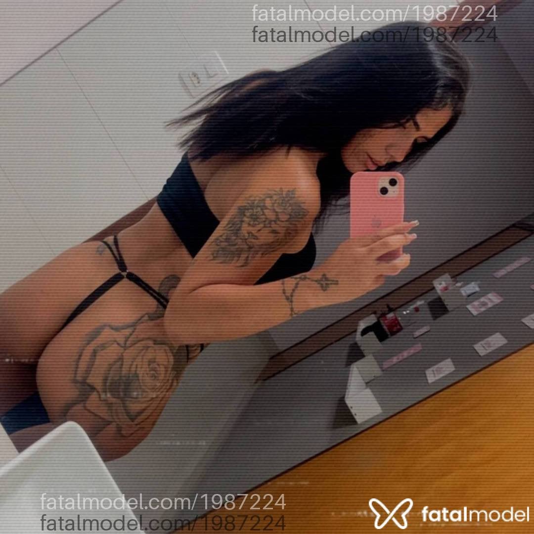 Acompanhante mulher morena (o) de olhos castanhos em Passos - Jade