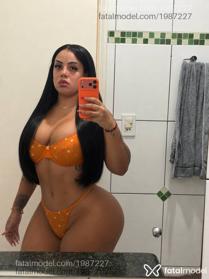 Acompanhante mulher morena (o) de olhos castanhos em Jales - Lara