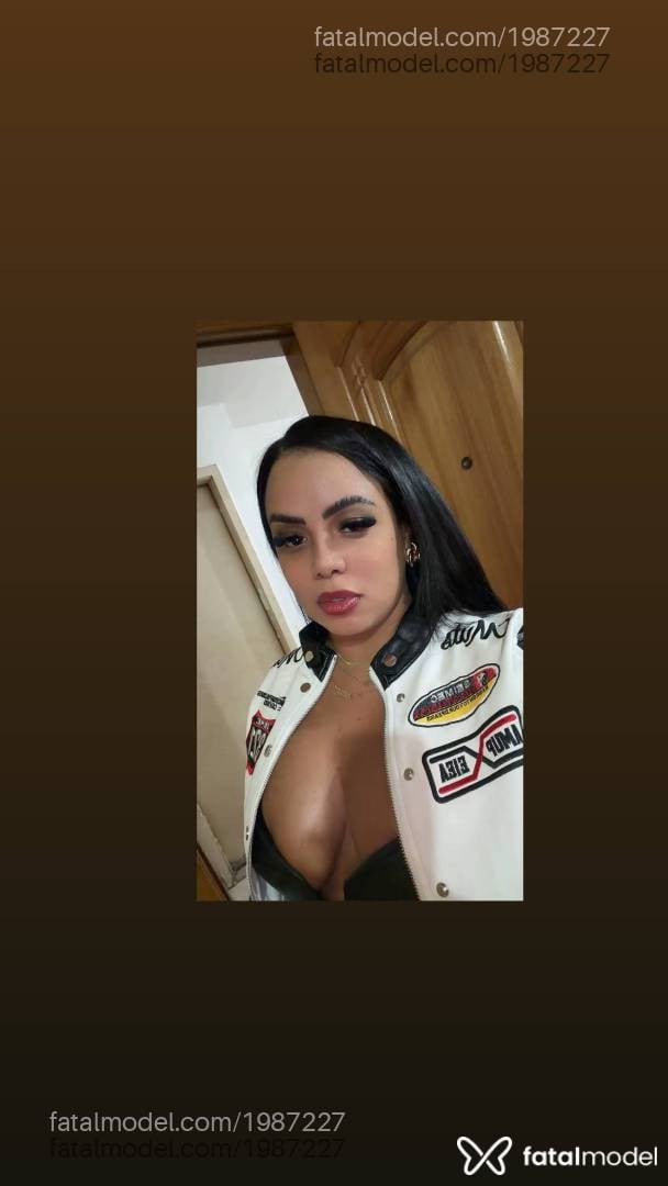 Acompanhante mulher morena (o) de olhos castanhos - Lara