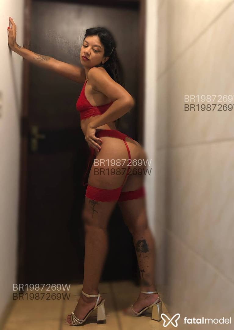 Acompanhante mulher morena (o) de olhos castanhos em Florianópolis - Karla