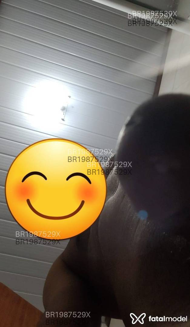 Acompanhante homem morena (o) de olhos castanhos em Florianópolis - Bruno