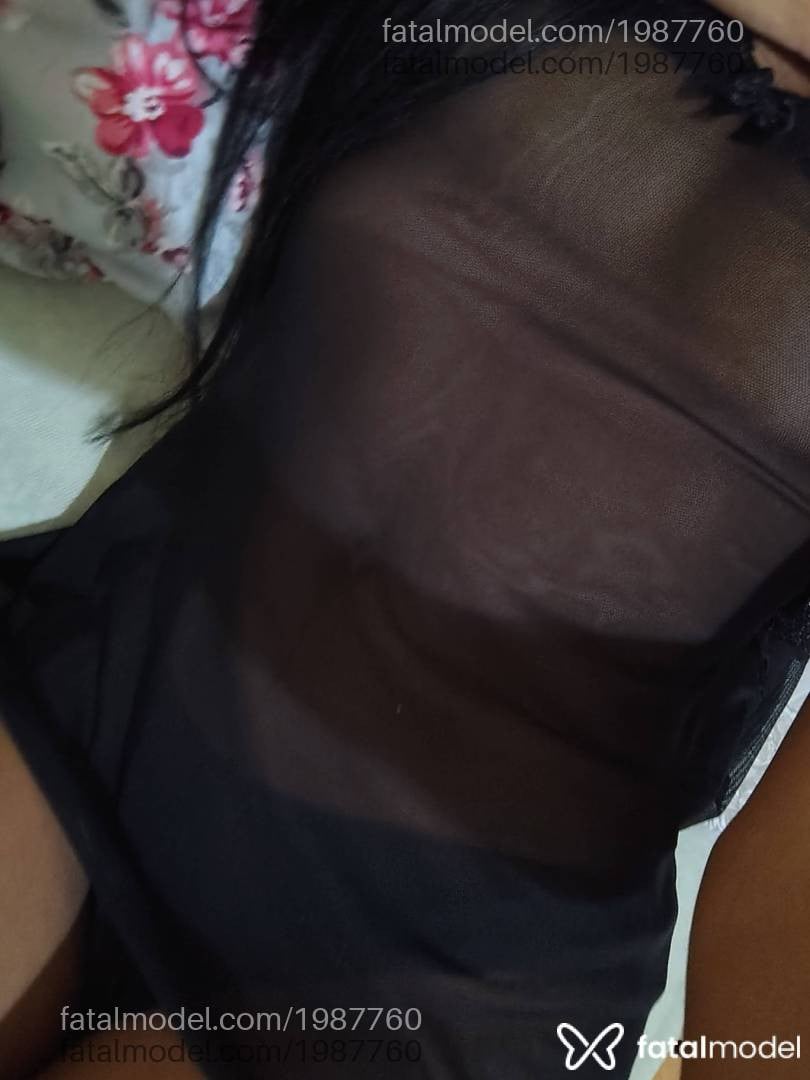 Acompanhante mulher morena (o) de olhos pretos - morenamystery