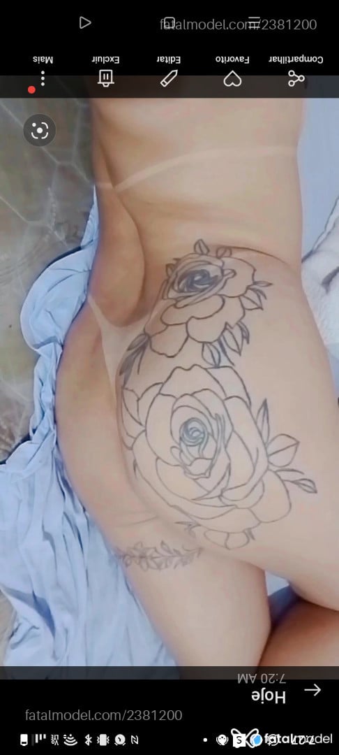 Acompanhante mulher loira (o) de olhos castanhos em Jundiaí - Melissa