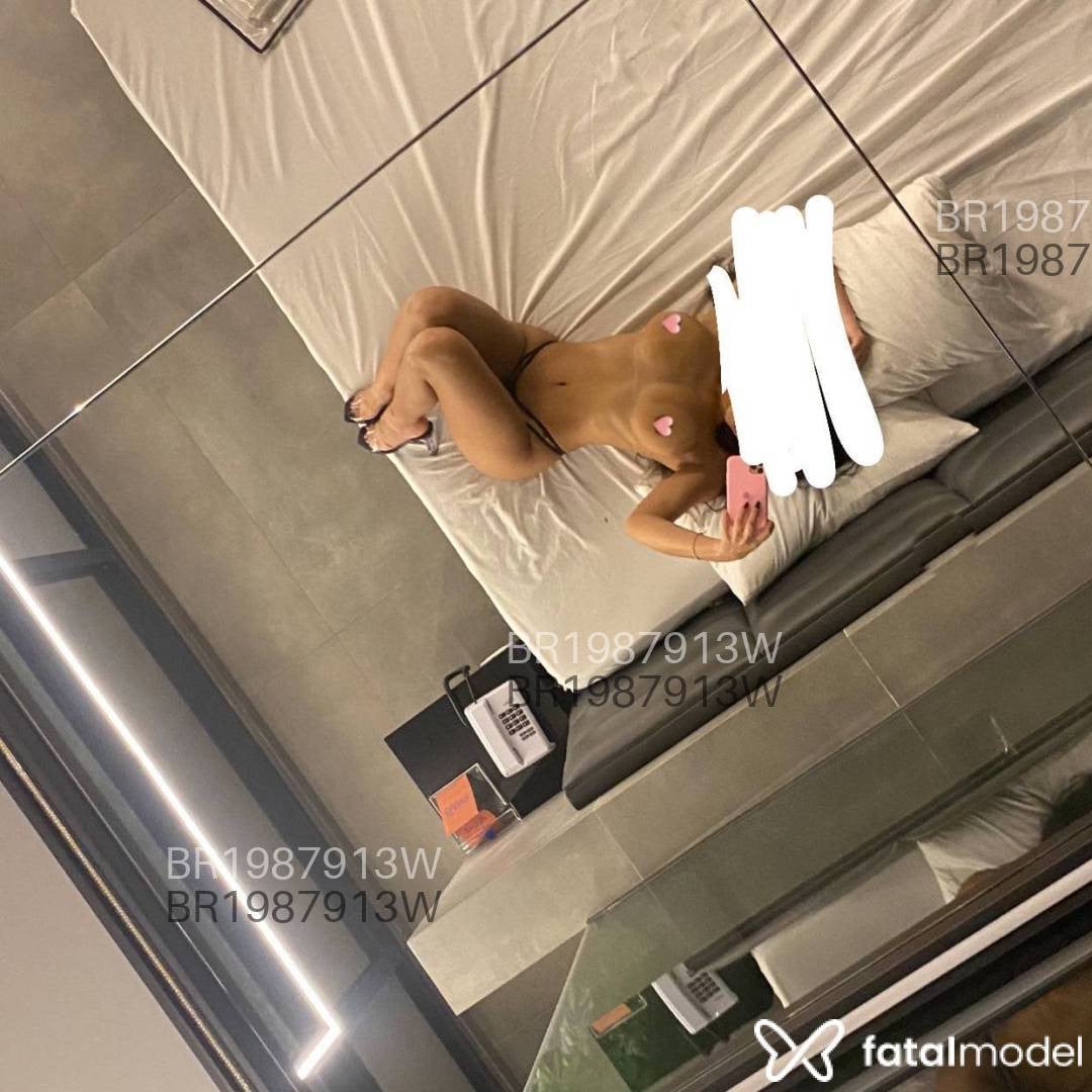 Acompanhante mulher morena (o) de olhos castanhos em São Paulo Acompanhante mulher morena (o) de olhos castanhos em São Paulo - Manuelly
