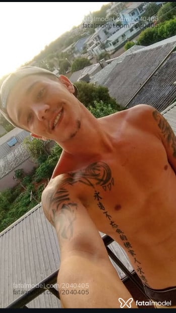 Acompanhante homem morena (o) de olhos castanhos em Virtual Acompanhante homem morena (o) de olhos castanhos em Virtual - Willian
