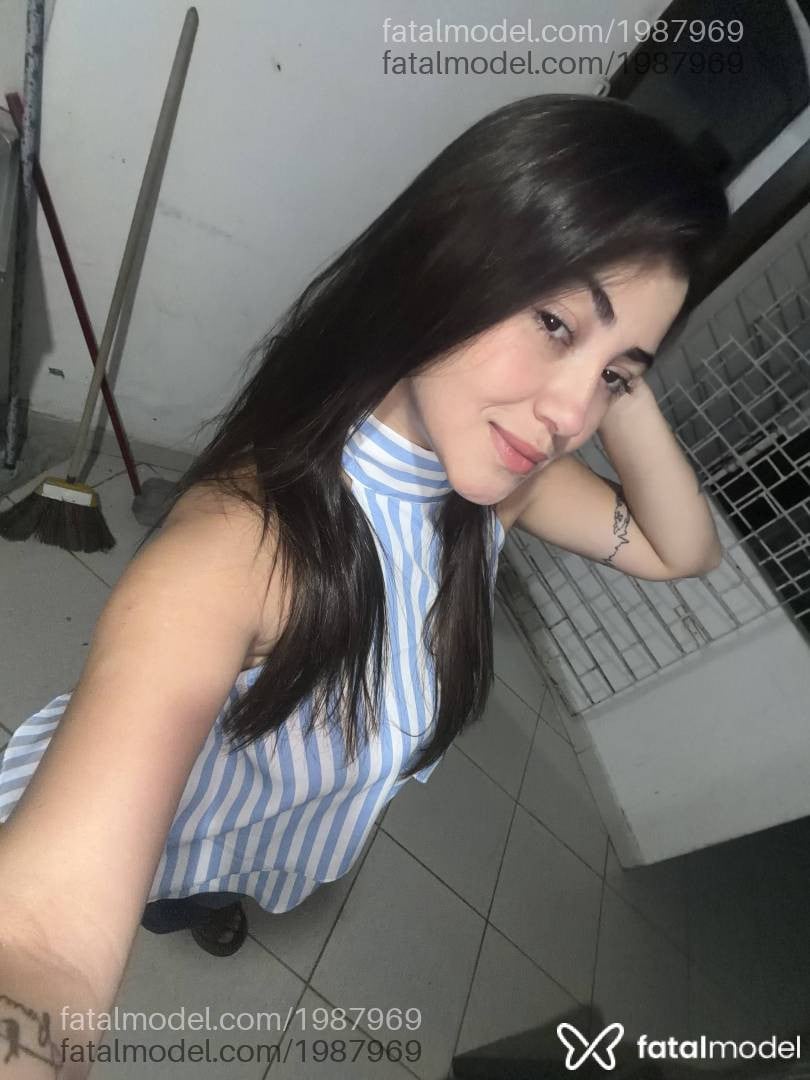 Acompanhante mulher morena (o) de olhos mel - Maria Luiza