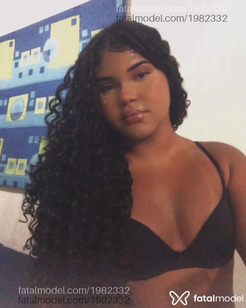 Acompanhante mulher trans morena (o) de olhos pretos em Maceió - Belatrix