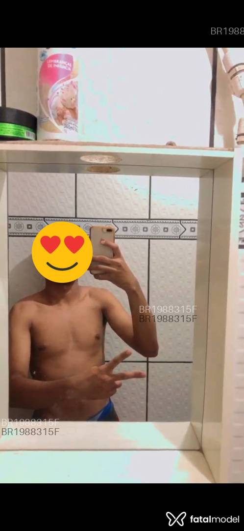Acompanhante homem morena (o) de olhos castanhos em Virtual - Welbert