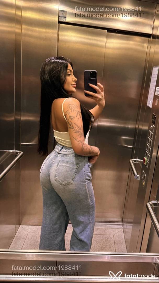 Acompanhante mulher morena (o) de olhos mel - Mariana