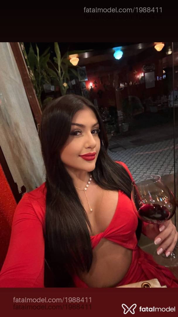 Acompanhante mulher morena (o) de olhos mel - Mariana