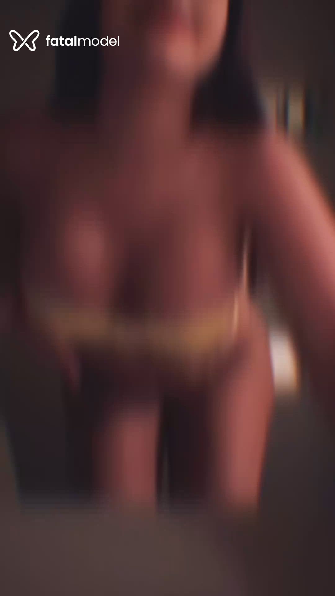 Acompanhante mulher morena (o) de olhos mel - Mariana