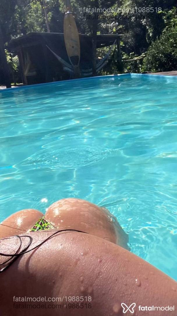 Acompanhante mulher morena (o) de olhos castanhos em Porto Belo - Hylahy