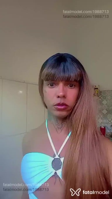 Acompanhante travesti com cabelo castanho de olhos castanhos em Armação dos Búzios - Lorena