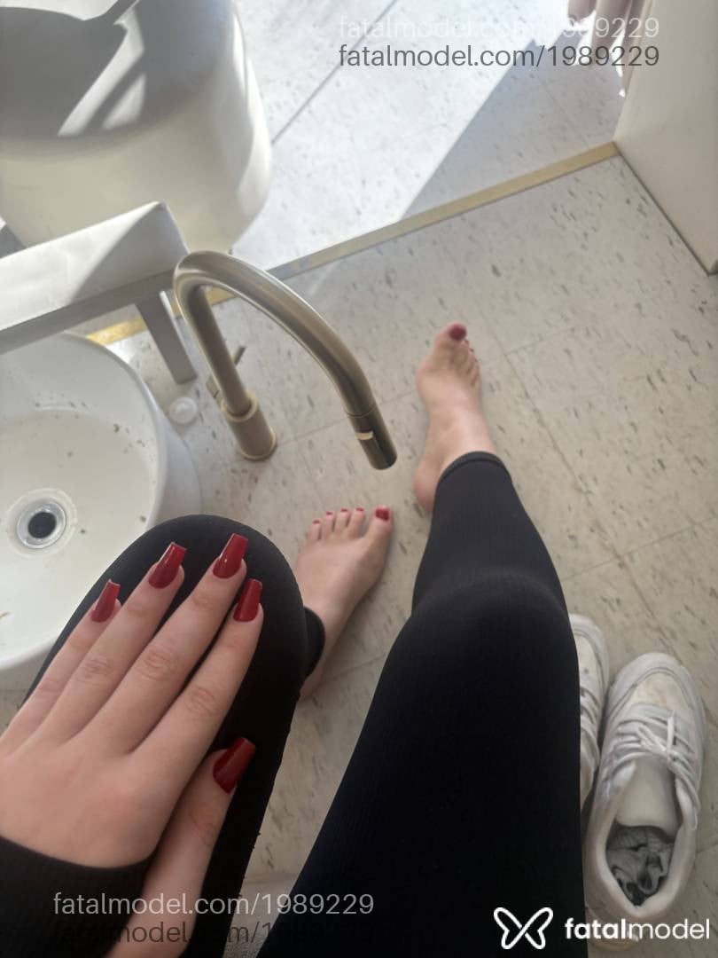 Acompanhante mulher trans com cabelo castanho de olhos mel em Campinas - Cecília Richthofen