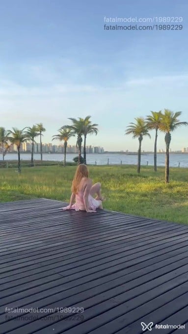 Acompanhante mulher trans com cabelo castanho de olhos mel em Campinas - Cecília Richthofen