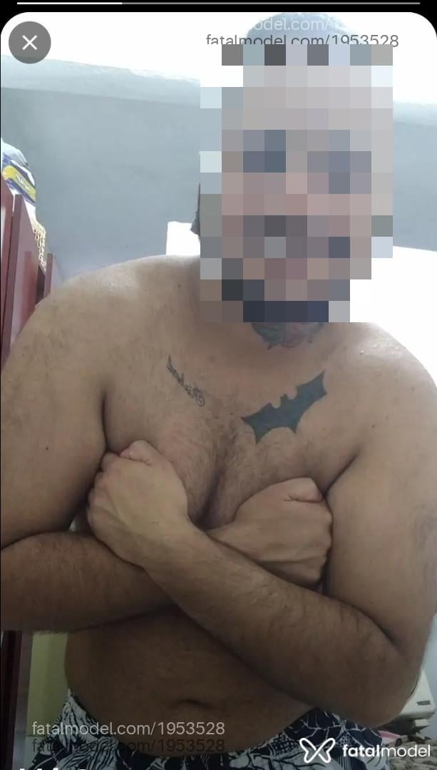 Acompanhante homem trans com cabelo castanho de olhos castanhos em São Paulo - Jacob Lopes
