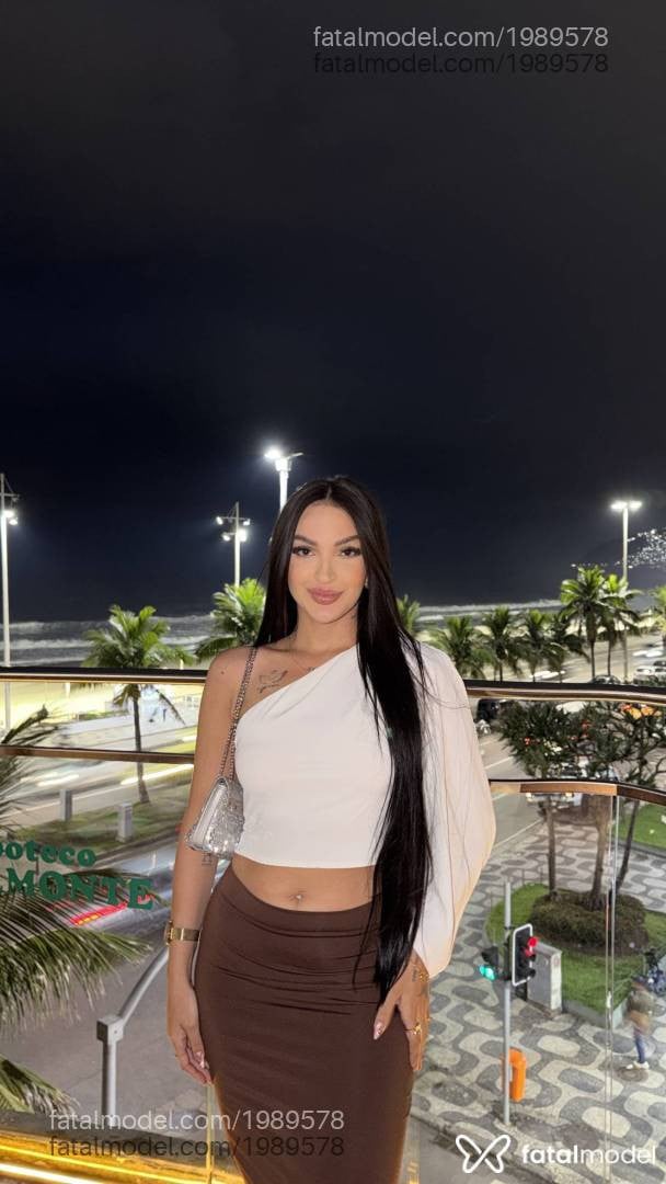 Acompanhante mulher morena (o) de olhos castanhos em Belém Acompanhante mulher morena (o) de olhos castanhos em Belém - Beatriz