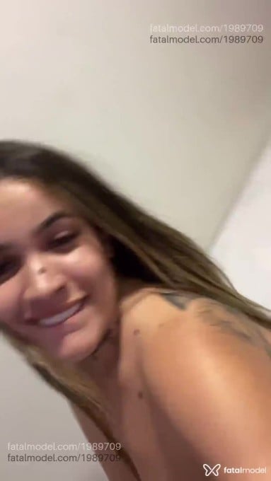 Acompanhante mulher loira (o) de olhos castanhos em Palmas Acompanhante mulher loira (o) de olhos castanhos em Palmas - Lívia Rafaella