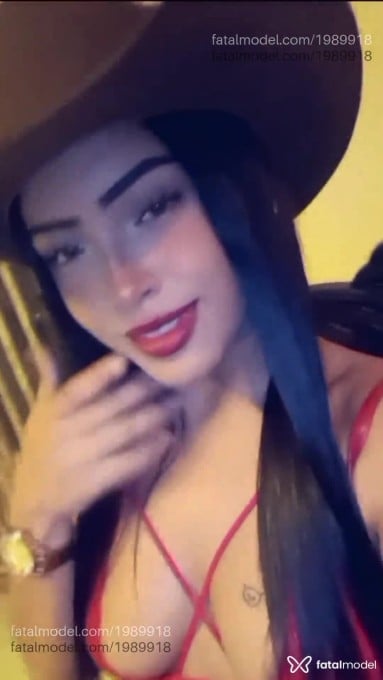 Acompanhante mulher morena (o) de olhos castanhos em Natal - Hillary