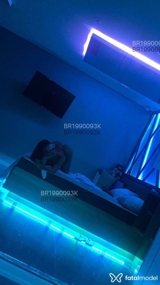 Acompanhante mulher trans morena (o) de olhos mel em Suzano Acompanhante mulher trans morena (o) de olhos mel em Suzano - Angell lanayy