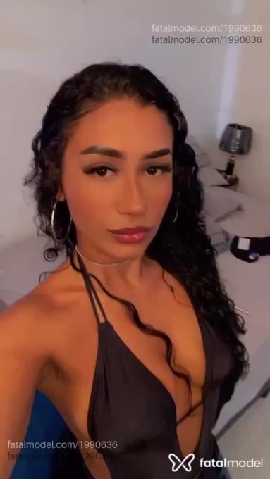 Acompanhante mulher morena (o) de olhos castanhos - Karoline Acompanhante mulher morena (o) de olhos castanhos - Karoline