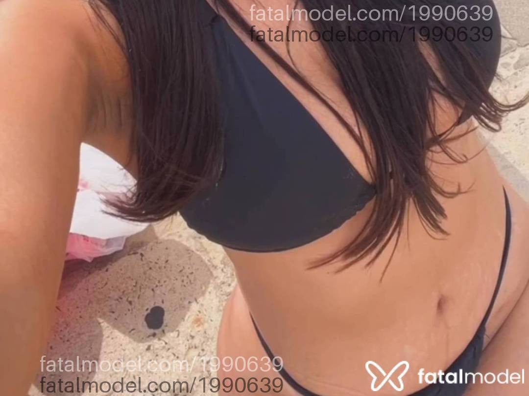 Acompanhante mulher morena (o) de olhos pretos em Santiago - Karoll