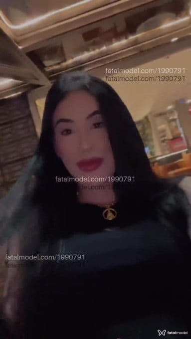 Acompanhante mulher com cabelo castanho de olhos castanhos em Goiânia Acompanhante mulher com cabelo castanho de olhos castanhos em Goiânia - Sophia Rodrigus
