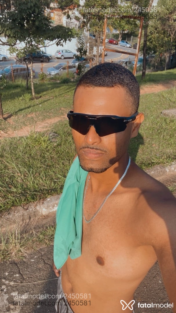 Acompanhante homem morena (o) de olhos castanhos em São Paulo Acompanhante homem morena (o) de olhos castanhos em São Paulo - Dimithrius