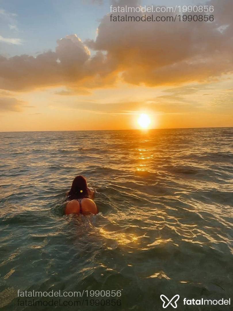 Acompanhante mulher morena (o) de olhos castanhos em Costa Rica - Mel
