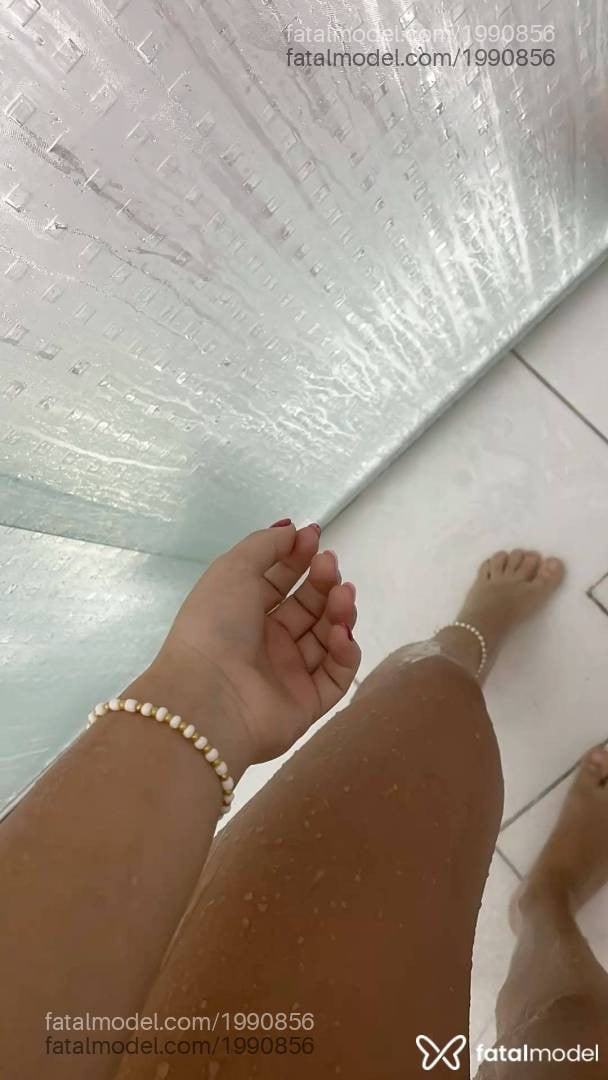 Acompanhante mulher morena (o) de olhos castanhos em Costa Rica - Mel