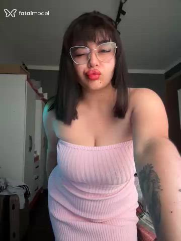Acompanhante mulher com cabelo castanho de olhos castanhos - Lorena Prado Acompanhante mulher com cabelo castanho de olhos castanhos - Lorena Prado
