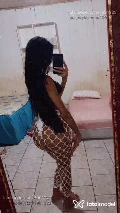 Acompanhante mulher trans com cabelo castanho de olhos pretos em Rondonópolis - Danny