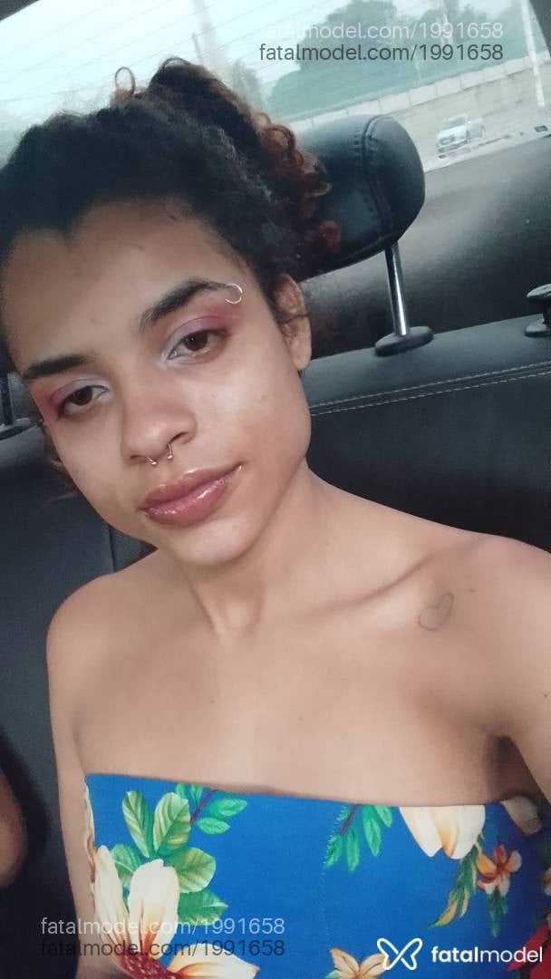 Acompanhante mulher ruiva (o) de olhos castanhos - Bianca Sattori