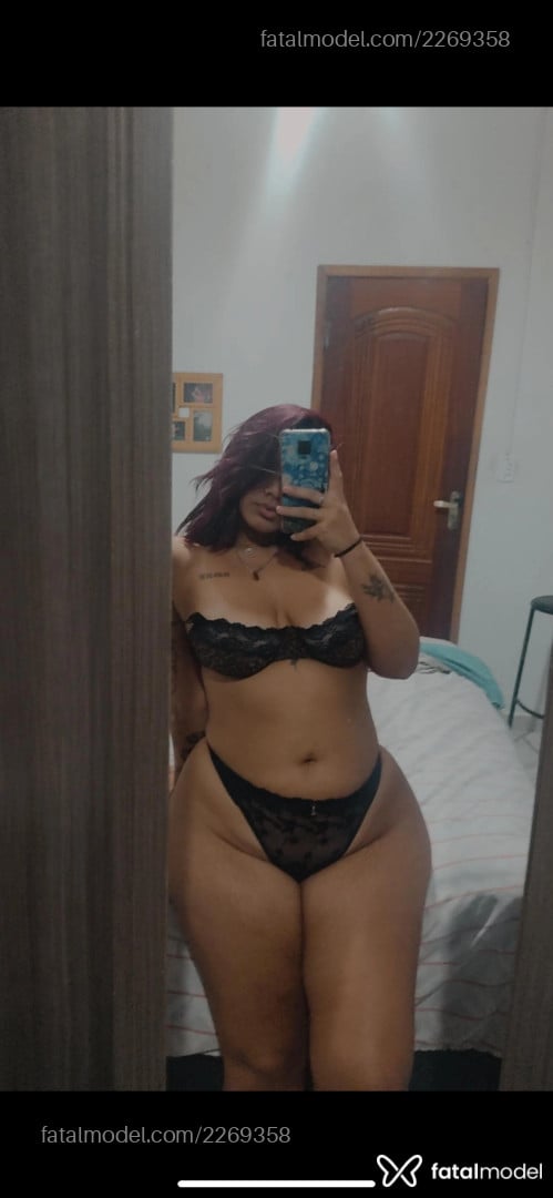 Acompanhante mulher ruiva (o) de olhos castanhos em Rio de Janeiro - Vivian