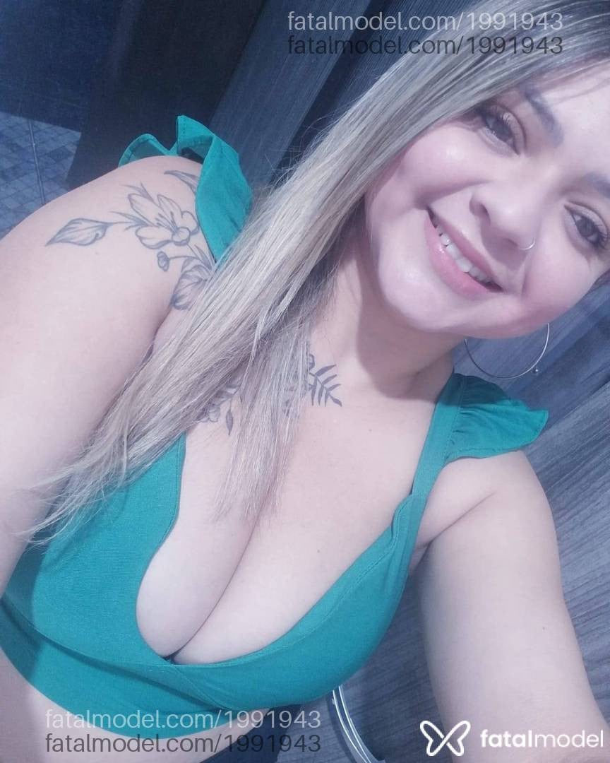 Acompanhante mulher loira (o) de olhos castanhos em São João da Boa Vista - Kelly