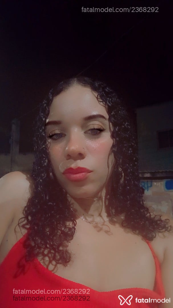Acompanhante mulher morena (o) de olhos castanhos - Tifanny
