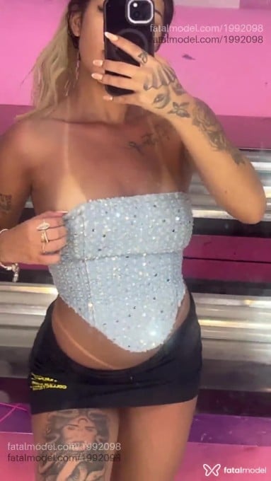 Acompanhante mulher loira (o) de olhos castanhos em Vila Velha - Ivy