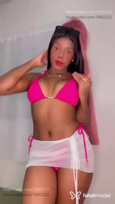 Acompanhante mulher morena (o) de olhos mel em Camboriú - Nahomy Rous