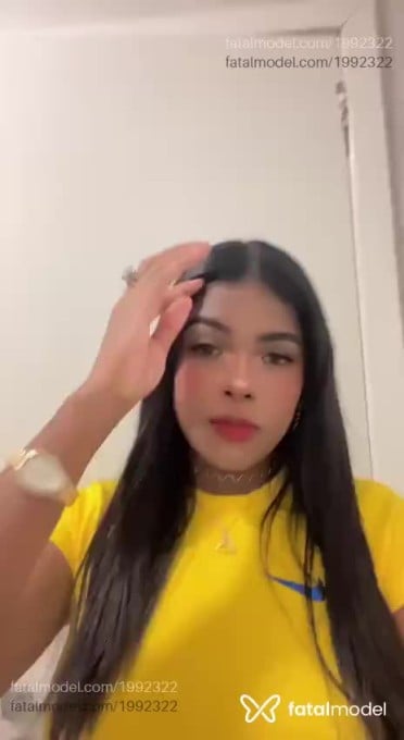 Acompanhante mulher morena (o) de olhos mel em Camboriú - Nahomy Rous