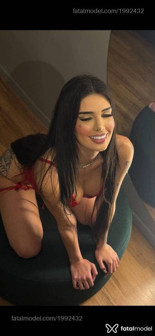 Acompanhante mulher morena (o) de olhos castanhos em Três Corações Acompanhante mulher morena (o) de olhos castanhos em Três Corações - Malu Andrade