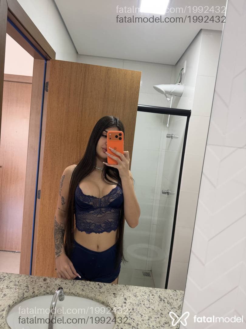 Acompanhante mulher morena (o) de olhos castanhos em Três Corações - Malu Andrade