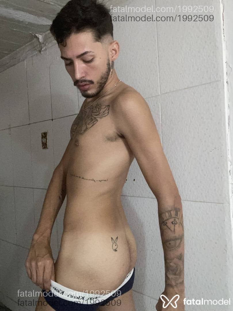 Acompanhante homem morena (o) de olhos verdes - Biel