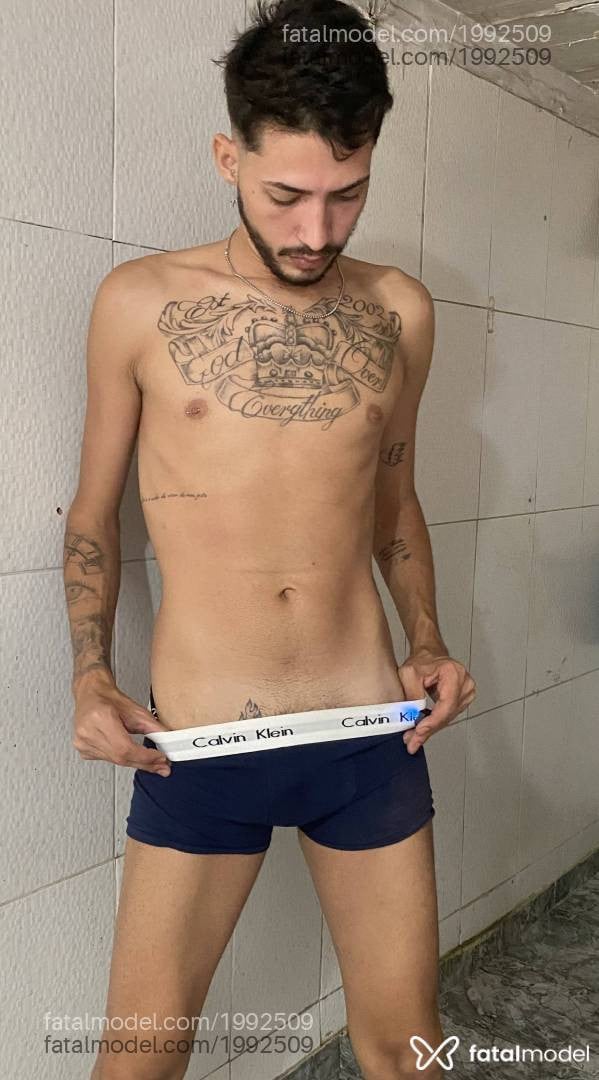 Acompanhante homem morena (o) de olhos verdes - Biel