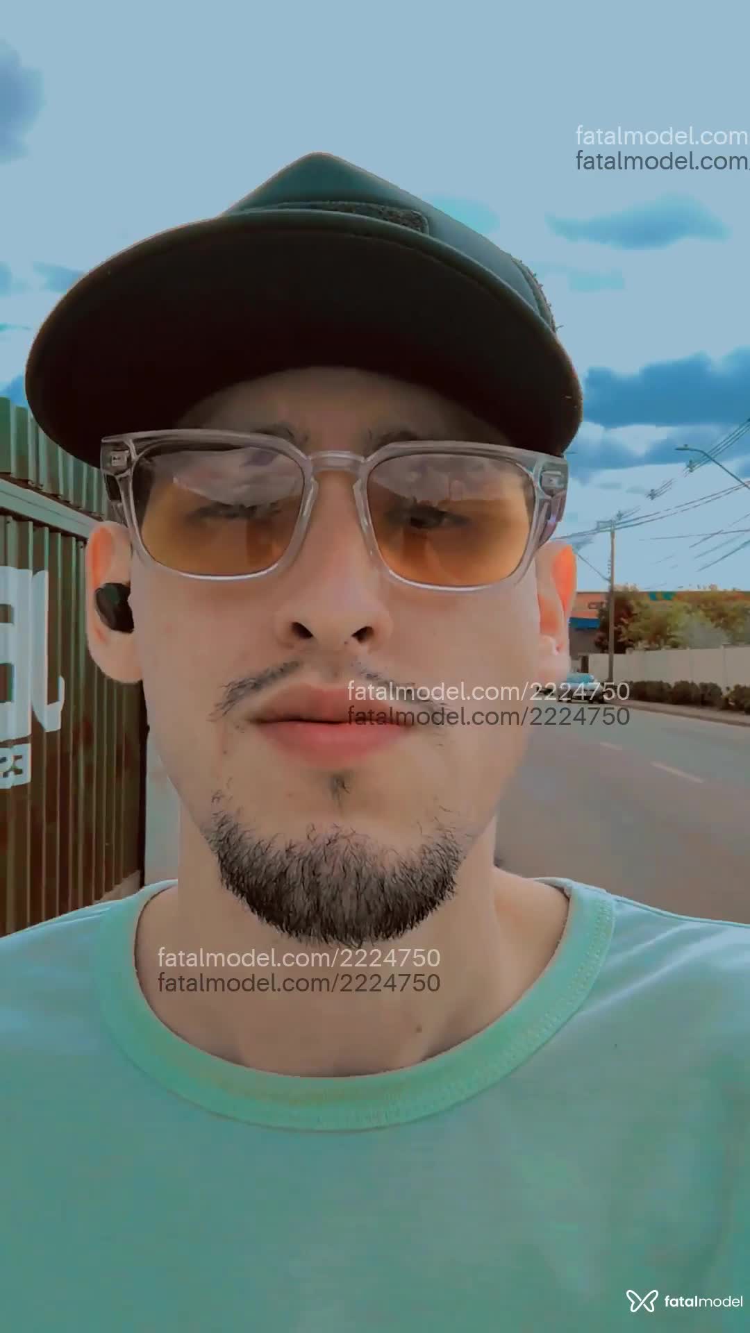 Acompanhante homem com cabelo castanho de olhos pretos em Boa Vista Acompanhante homem com cabelo castanho de olhos pretos em Boa Vista - Cris
