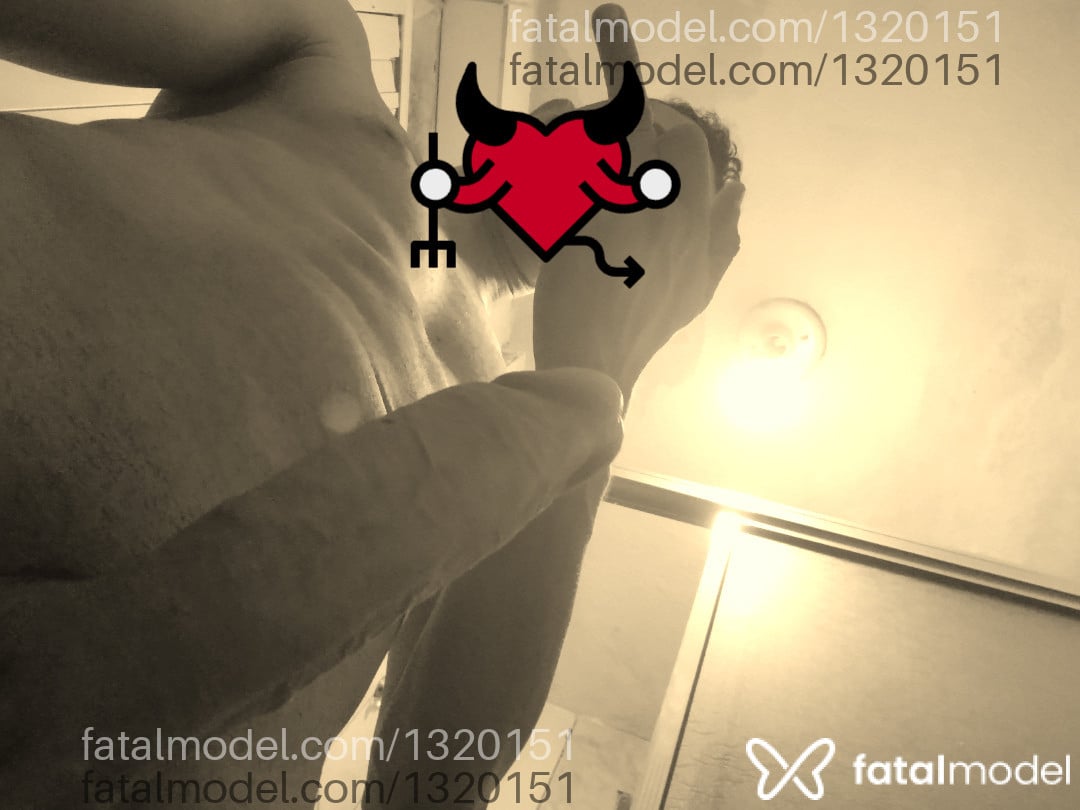 Acompanhante homem com cabelo castanho de olhos castanhos em Ipatinga - Derick