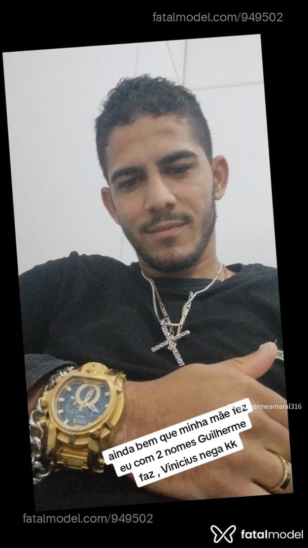Acompanhante homem morena (o) de olhos castanhos - Vinicius Acompanhante homem morena (o) de olhos castanhos - Vinicius