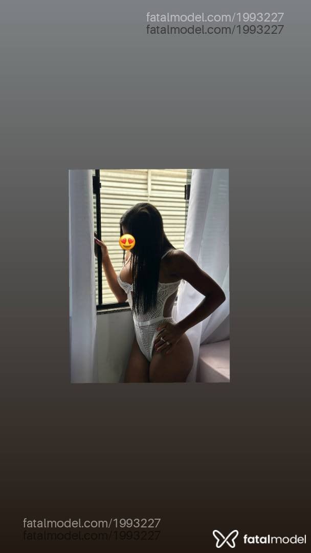 Acompanhante mulher morena (o) de olhos castanhos - Isis Bellini
