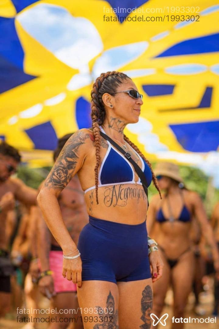 Acompanhante mulher morena (o) de olhos pretos em Virtual - Ricca