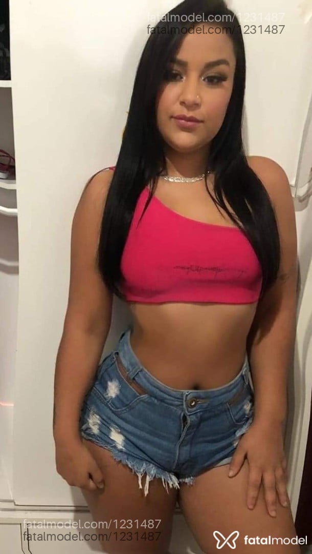 Acompanhante mulher com cabelo castanho de olhos mel em Itajubá Acompanhante mulher com cabelo castanho de olhos mel em Itajubá - Suellen